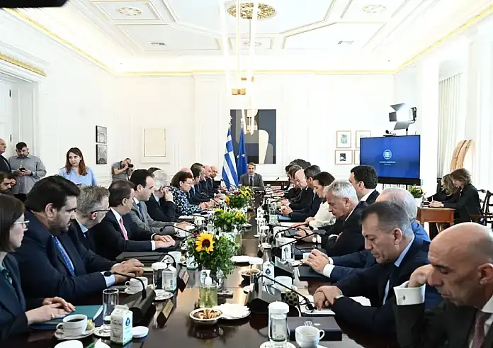 Μητσοτάκης: Με τεκμαρτό εισόδημα ίσο με τον κατώτατο μισθό από το 2024 οι ελεύθεροι επαγγελματίες