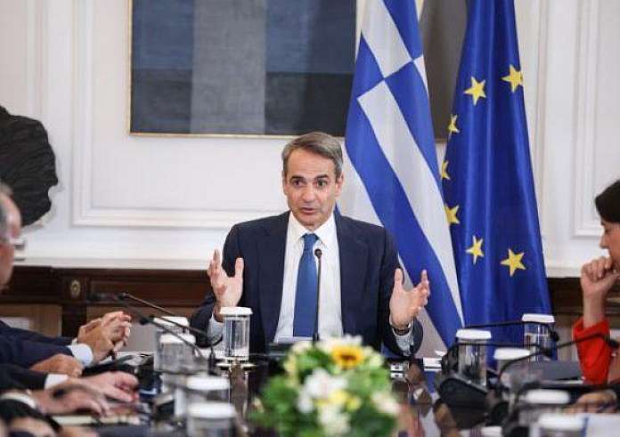 Συνεδρίασε το πρώτο υπουργικό συμβούλιο μετά το καλοκαίρι στην σκιά των πυρκαγιών