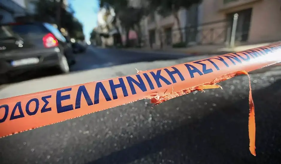 Γυναικοκτονία στον Βόλο: 40χρονος σκότωσε τη σύζυγό του μπροστά στο παιδί τους