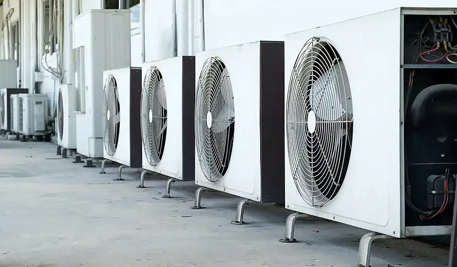 Τα κλιματιστικά θα εκτινάξουν τη ζήτηση ηλεκτρικής ενέργειας – Τα σενάρια για αύξηση 280% έως το 2050