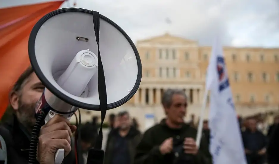 Απεργία σήμερα Τετάρτη 23 Οκτωβρίου: Κλειστά σχολεία και δεμένα πλοία