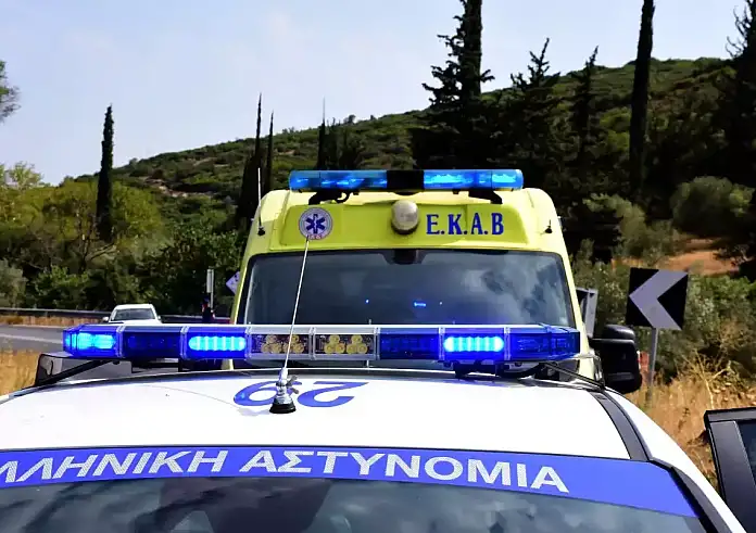 Τραγωδία στο Γαλαξίδι: Δύο νεκροί και μία τραυματίας σε τροχαίο