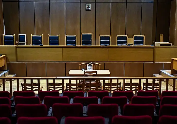 Απάντηση της Ένωσης Δικαστών και Εισαγγελέων στην πρόεδρο του Αρείου Πάγου για τα Αυτόφωρα