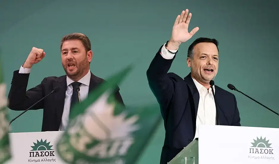 ΠΑΣΟΚ: Νέος γύρος εσωστρέφειας - Αιχμές κατά Δούκα από την Χ. Τρικούπη