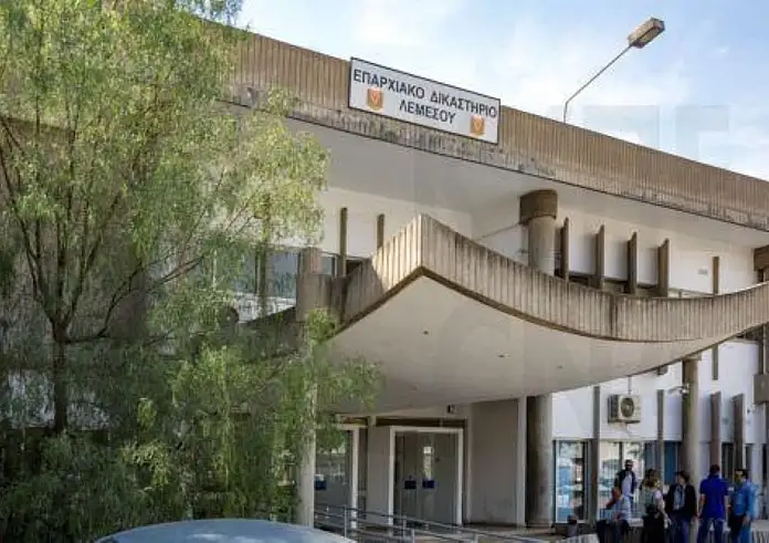 Λεμεσός: Φυλάκιση 10 μηνών σε 18χρονο για επiθεση και ληστεiα διανομέα φαγητού
