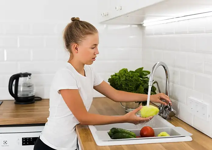 DIY μείγμα που κοστίζει ελάχιστα κι έχει εντυπωσιακά αποτελέσματα στην καθαριότητα του νεροχύτη