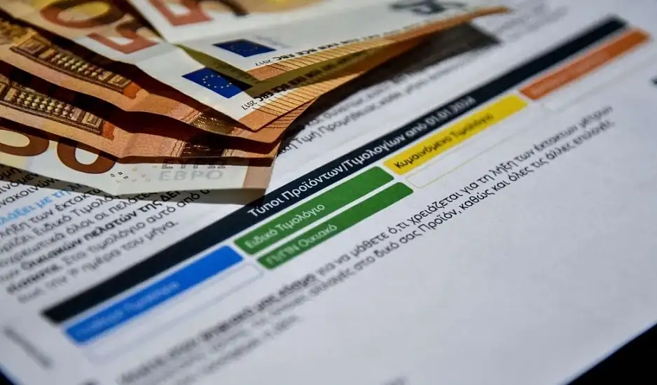 Ρεύμα: Έρχονται αυξήσεις στα πράσινα τιμολόγια - Τι να προτιμήσουν οι καταναλωτές