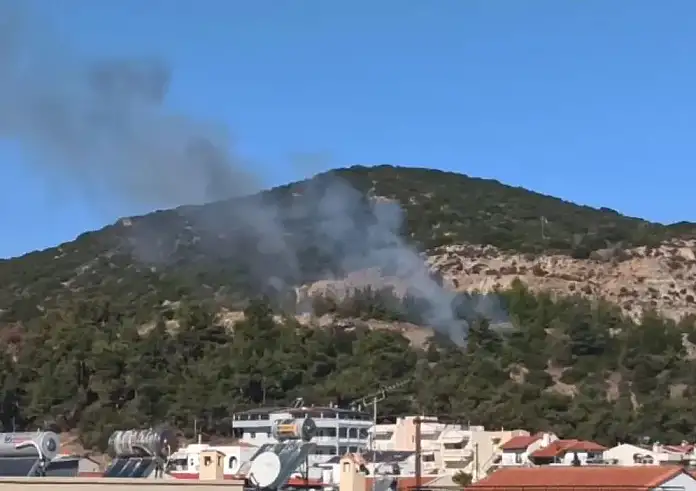 Φωτιά τώρα κοντά στην Καβάλα – Κοντά σε σπίτια