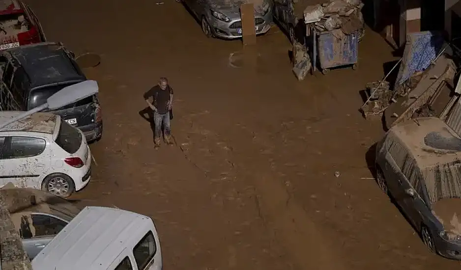 Τι θα συνέβαινε στην Αθήνα αν αντιμετώπιζε καιρικά φαινόμενα όπως στη Βαλένθια