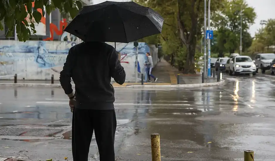 Καιρός: Βροχές και καταιγίδες με ισχυρούς ανέμους και μικρή άνοδο της θερμοκρασίας