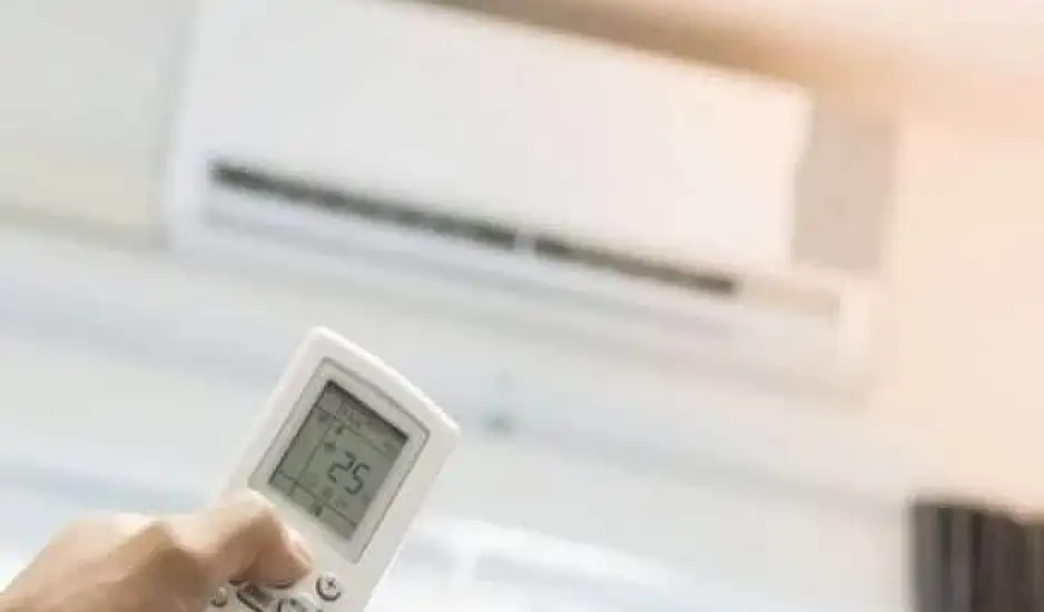 Air condition: Τι να κάνετε αν αρχίσει ξαφνικά να τρέχει νερό