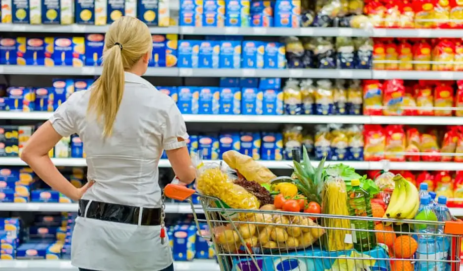 Πάσχα 2025: Μέχρι τι ώρα θα είναι ανοιχτά καταστήματα και σούπερ μάρκετ σήμερα