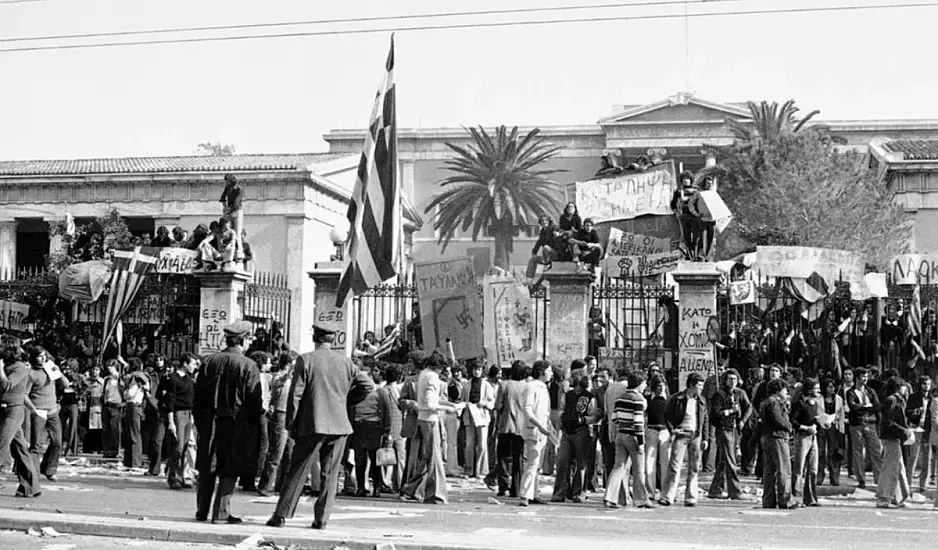 Σαν σήμερα: Η αιματηρή καταστολή της κατάληψης του Πολυτεχνείου