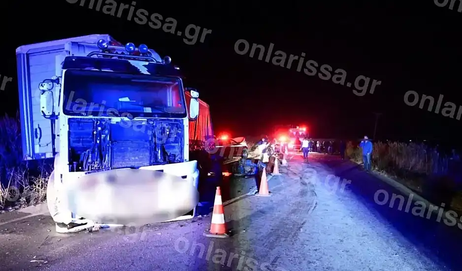 Σοκαριστικό τροχαίο δυστύχημα έξω από τη Λάρισα με 1 νεκρό και 3 σοβαρά τραυματίες