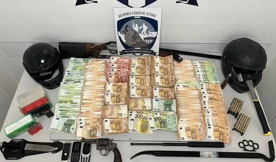 Χρηματαποστολή: Πώς εξιχνιάστηκε η ληστεία μαμούθ του 1 εκατ. στο Λαύριο – Ο ρόλος των έξι, πώς έδρασαν, τι βρέθηκαν στις έρευνες