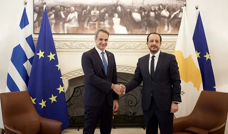 Μητσοτάκης με Χριστοδουλίδη: Δεν δεχόμαστε νομιμοποίηση τετελεσμένων για το Κυπριακό