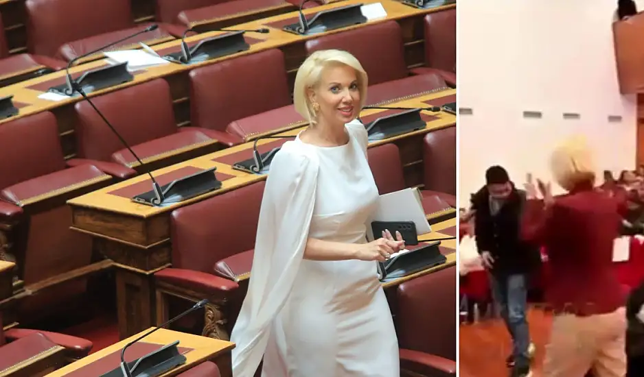 Πανικόβλητη δήλωση μετανοίας από Μονογυιού μετά το χειροκρότημα σε ομιλητή που «έκραζε» τον Μητσοτάκη