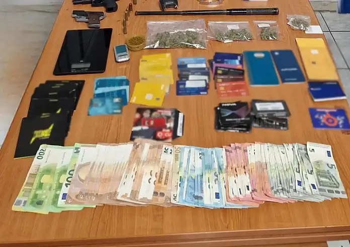 Πολυμελής σπείρα έβγαλε σχεδόν 3 εκατ. ευρώ από τηλεφωνικές απάτες