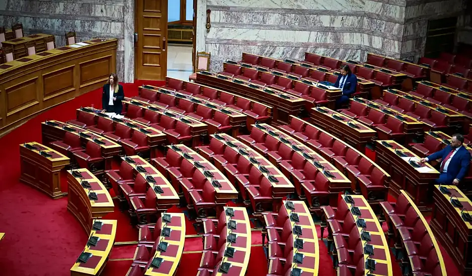 Μπαράζ αποχωρήσεων από τον ΣΥΡΙΖΑ: Δεκάδες παραιτήσεις μελών και συντονιστών