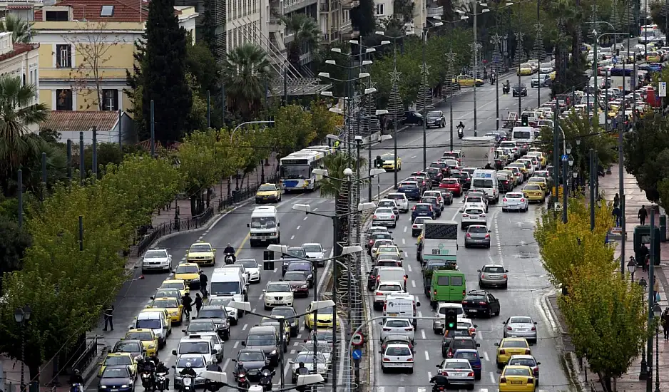 Τέλη κυκλοφορίας 2025: Αντίστροφη μέτρηση για τις πληρωμές - Η διαδικασία και η προθεσμία