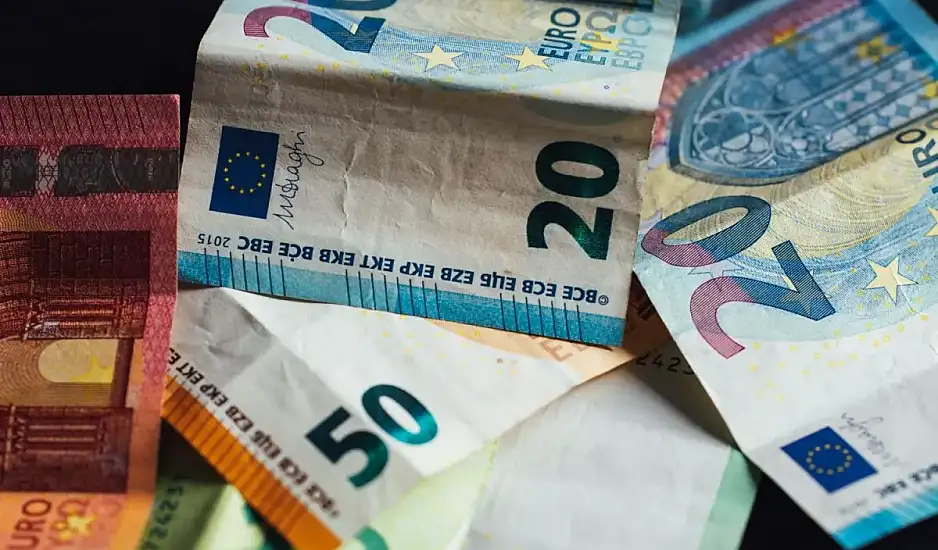 Επιταγή ακρίβειας για συνταξιούχους και γονείς: Σήμερα η πληρωμή για κάποιους. Ποιοι και τι ώρα πληρώνονται αύριο