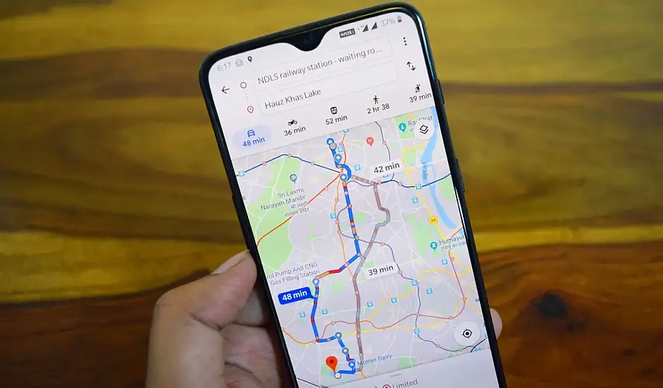 Ενεργοποίησε αυτή τη ρύθμιση στο Google Maps και δες τη βενζίνη να κρατά περισσότερο