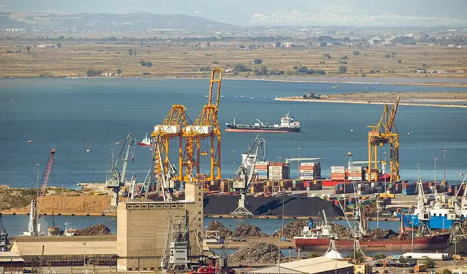 Εργατικό ατύχημα με 60χρονο οδηγό φορτηγού στο λιμάνι της Θεσσαλονίκης