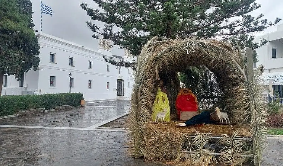 Πάρος: Έκλεψαν το Θείο βρέφος από τη φάτνη