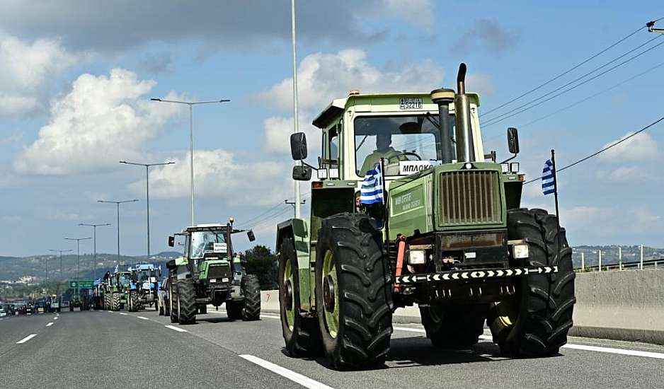 Κλειστοί δρόμοι στην Αθήνα: «Αποφύγετε τις μετακινήσεις στο κέντρο» - Νέα ενημέρωση