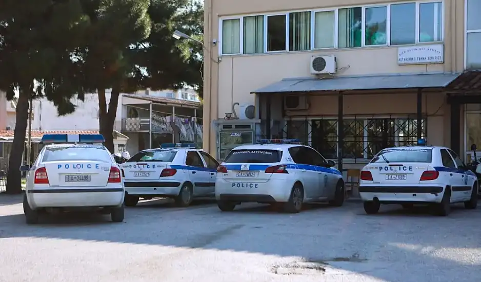 Καταγγελία αστυνομικών: Κλειστά μετά τις 10μ.μ. τα 13 από τα 15 Τμήματα της Δυτικής Αττικής