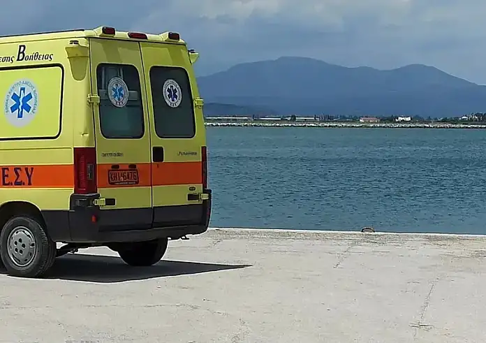 Κέρκυρα: Νεκρή 50χρονη τουρίστρια- Παρασύρθηκε από τα κύματα και κατέληξε σε βράχια