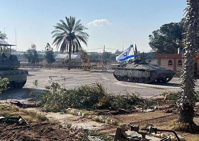 Το Ισραήλ κατέλαβε την παλαιστινιακή πλευρά στο περάσμα της Ράφα