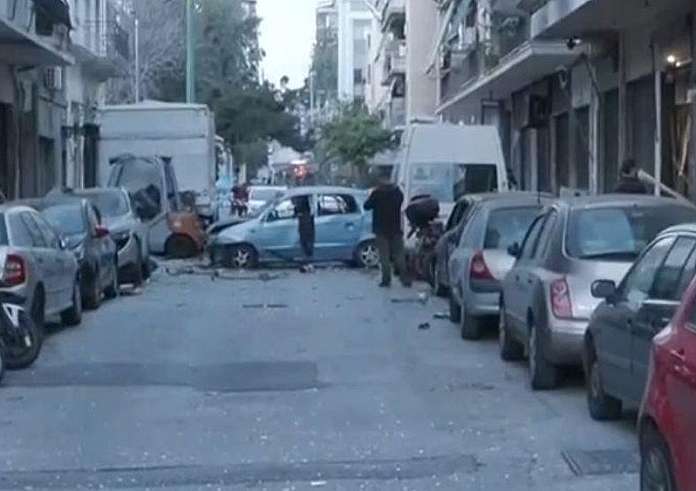 Έκρηξη βόμβας σε κάβα της Καλλιθέας: Τεράστιες υλικές ζημιές - Ποιος είναι ο ιδιοκτήτης