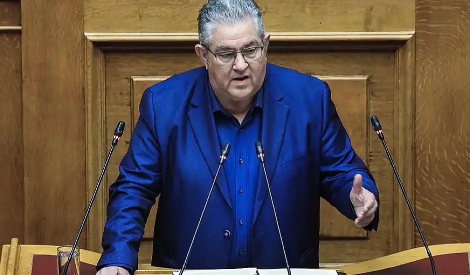 Χαμός στο Twitter με τον Κουτσούμπα και τους «sugar daddies» – «Χυδαίος σεξισμός», «φάουλ του ΚΚΕ»