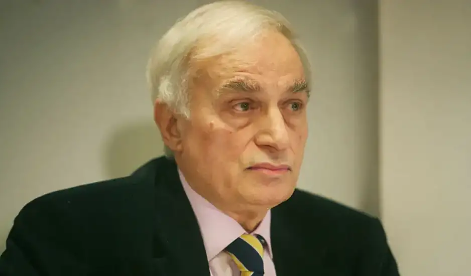 Μανώλης Μαυρομμάτης: Ξύπνησε από την καταστολή και επικοινωνεί με το περιβάλλον