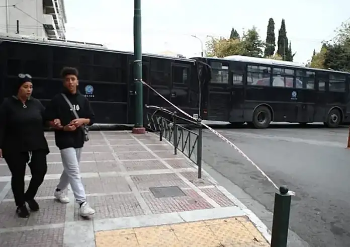 Πολυτεχνείο: Κυκλοφοριακές ρυθμίσεις από σήμερα – Ποιοι δρόμοι θα είναι κλειστοί