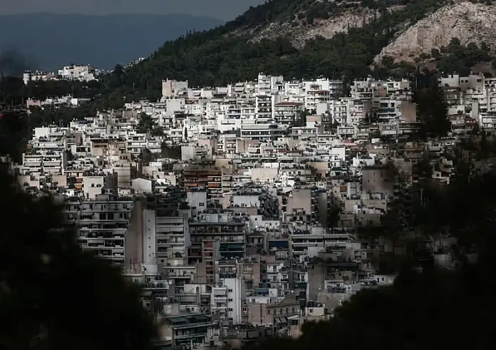 Ανάσα στην αγορά: Χωρίς ΦΠΑ τα νεόδμητα ακίνητα και το 2026 – Πόσα γλιτώνουν οι αγοραστές