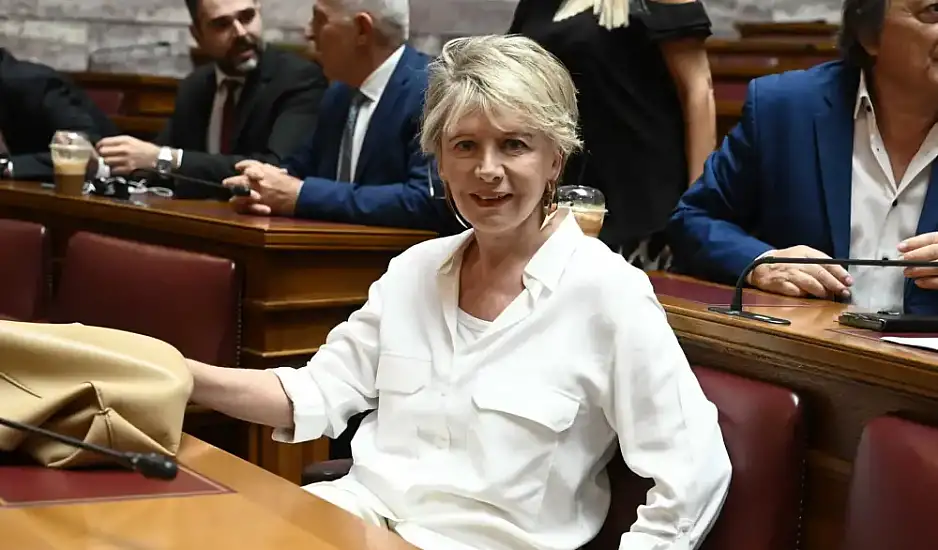 Ακρίτα κατά Ηλιόπουλου για τον «βούρκο»: Νάσο, καλό δρόμο κι απ’ το πεζοδρόμιο