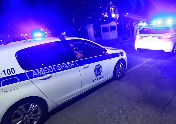 Μάνδρα: Επιχειρηματίας βρέθηκε πυροβολημένος και απανθρακωμένος μέσα σε καμένο αυτοκίνητο