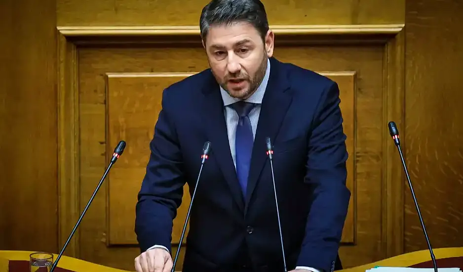 Ανδρουλάκης στο Live News για τα μη κρατικά πανεπιστήμια: Δεν θα ανεχτώ κανένα ρήγμα στην Κοινοβουλευτική Ομάδα