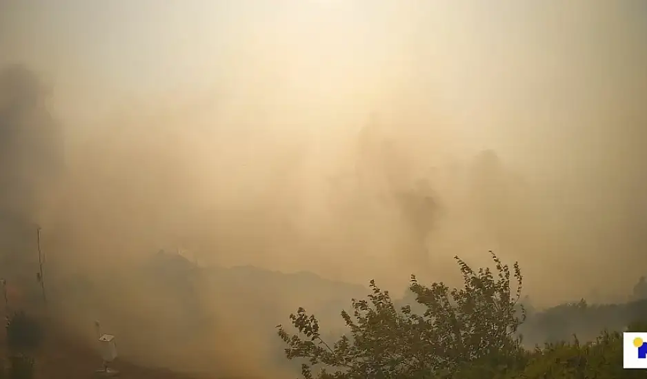 Φωτιά στην Αττική: Οι φλόγες έφτασαν στο Εθνικό Αστεροσκοπείο
