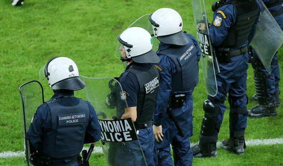 Δέκα συλλήψεις πριν τους αγώνες του ΠΑΟΚ και του Ολυμπιακού