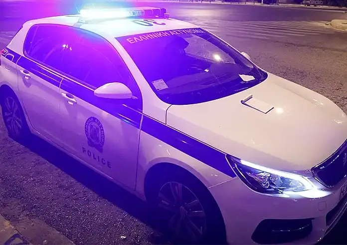Τα κορμιά μας δεν προσφέρουν τίποτα πια – Τι έγραφε το σημείωμα αυτοκτονίας του ζευγαριού στα Εξάρχεια