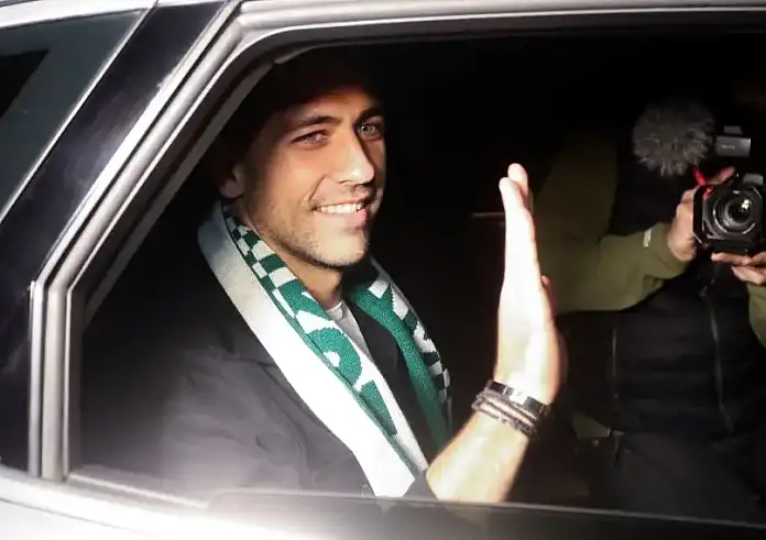 Η ανάρτηση του Παναθηναϊκού για τον Μπακασέτα: Είναι εδώ, είναι πράσινος