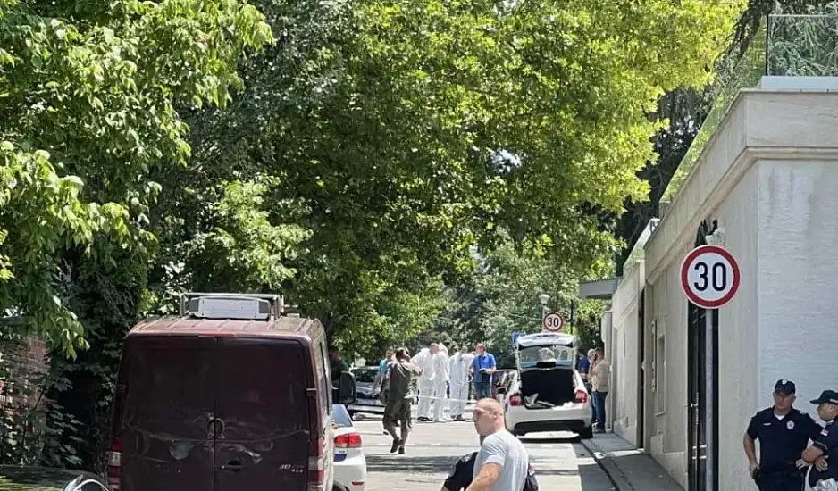 Βελιγράδι: Επίθεση με τόξο μπροστά από την πρεσβεία του Ισραήλ