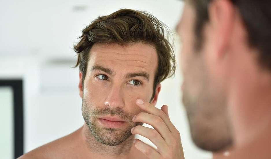 Brotox: Η θεραπεία ομορφιάς που προτιμούν οι άντρες