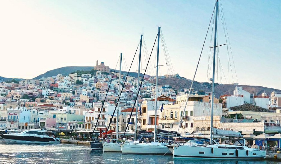 Τρία ελληνικά νησιά που αξίζει να επισκεφθείς (και) τον χειμώνα