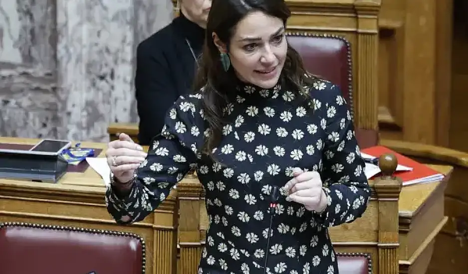 Αλλαγές σε επίδομα ανεργίας και αναπηρικές συντάξεις