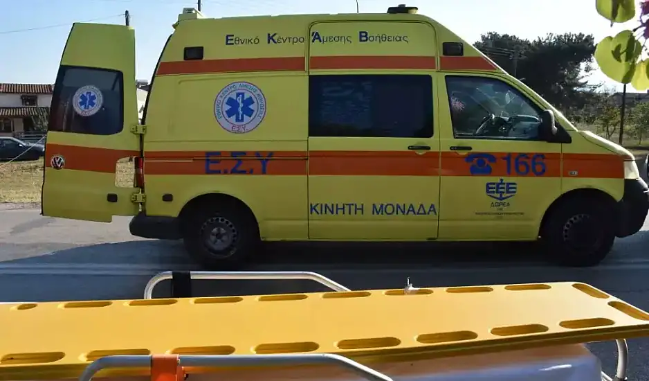 Ηλεία: Έσπρωξε την πρώην σύντροφό του από το μπαλκόνι – Νοσηλεύεται σοβαρά τραυματισμένη