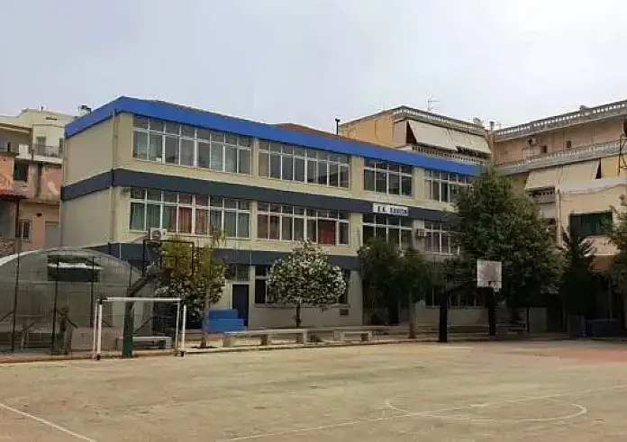 Χανιά: Στιγμές τρόμου για 18χρονο μαθητή στο ΕΠΑΛ – Εξωσχολικοί τον χαράκωσαν στο πρόσωπο